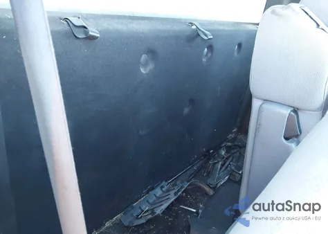 2011 Ford F-150 Xl z USA, uszkodzony, nr VIN 1FTMF1CM8BKD10165